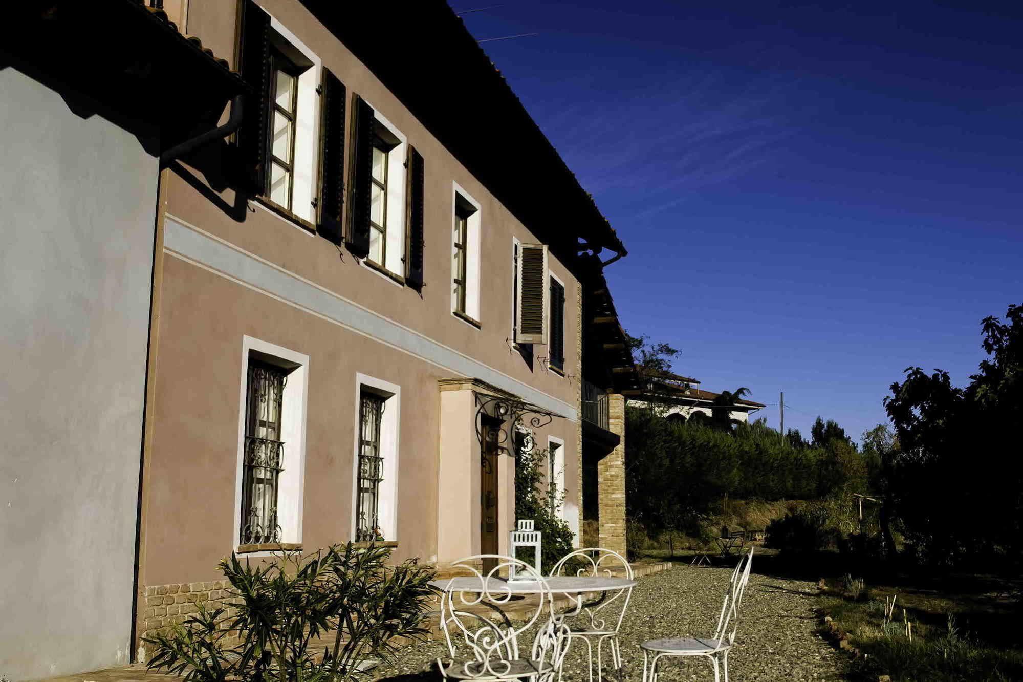 Casa Isabella ξενώνας Vaglio Serra Εξωτερικό φωτογραφία